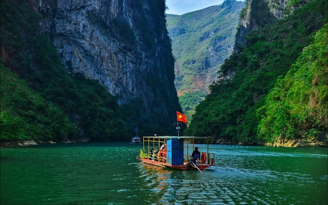 Check in tại sông Nho Quế huyền thoại